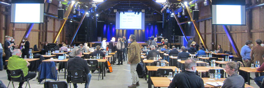 Ratssitzung im Forum Wienebüttel, 02.03.2022. Foto: Jonas Korn.