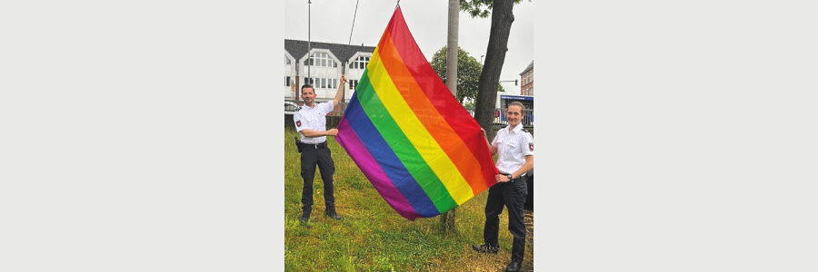 Regenbogenbeflaggung. Foto: Polizeidirektion Lüneburg.