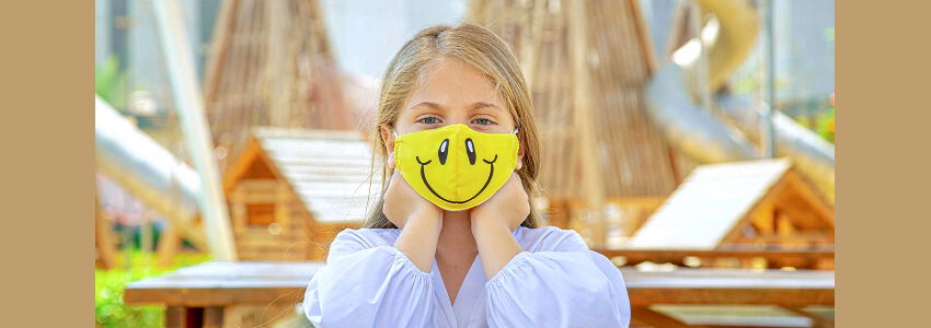 Kind mit Mund-Nasenschutz. Foto: Beshoy Haleem, Pixabay.