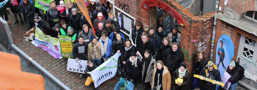 Gruppen und Initiativen im Böll-Haus. Foto: Phaenna Voelz, 11.02.2023