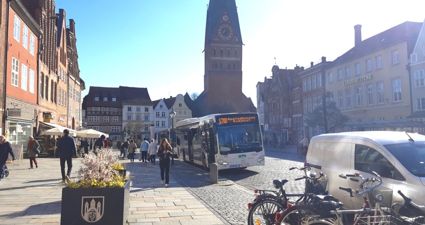 Bushaltestelle Am Sande. Foto: FUSS e.V. Lüneburg.
