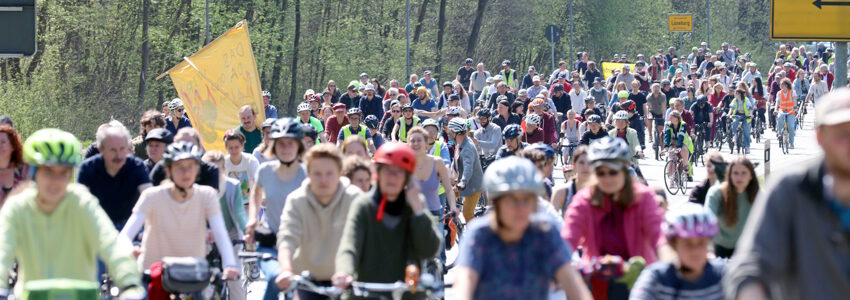 Fahrrad-Demo Ostumgehung Lüneburg, 23.04.2023. Foto: Malte Hübner.