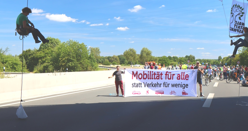 Protestaktion gegen A39 am 17. Juli 2022. Foto: KlimaKollektiv Lüneburg.