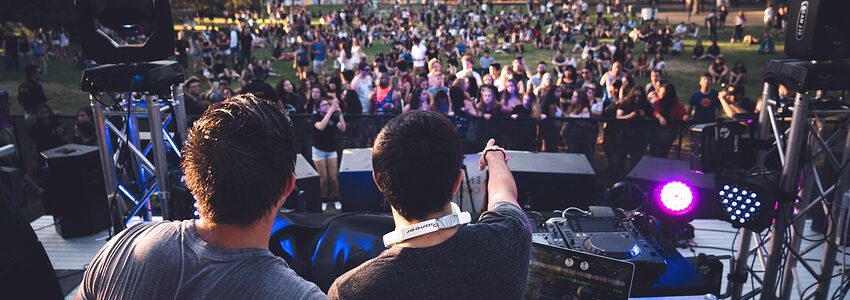 Musik-Festival im Freien. Foto: Brandon Bolender, Pixabay.