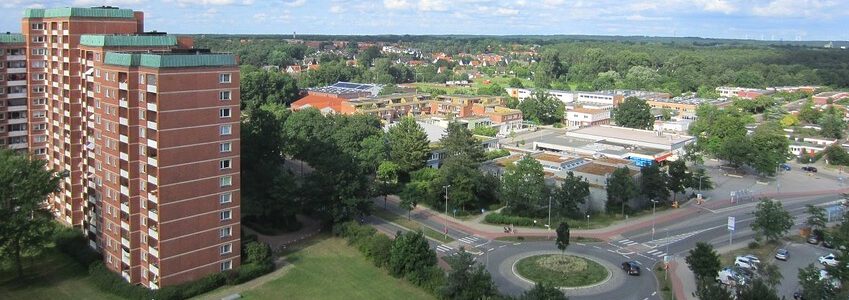 Zentraler Blick auf Kaltenmoor mit St. Stephanus-Platz. Foto: Lünepedia.