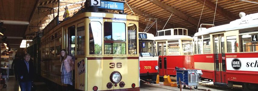 Flensburger Straßenbahnwagen im Straßenbahnmusum Skjoldenaesholm in Dänemark. Foto: Lüne-Blog.