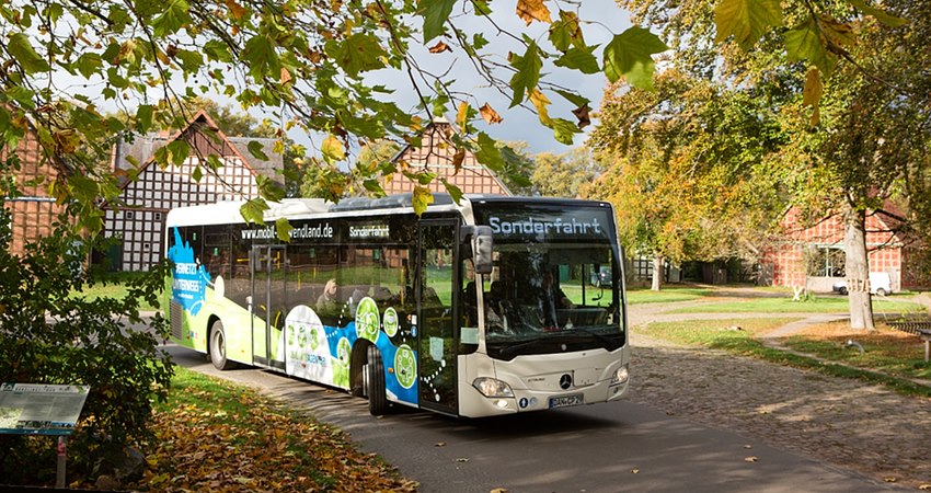 Bus im Wendland. Mobilitätsagentur Wendland.Elbe. Foto: Landkreis Lüchow-Dannenberg, R. Erhard.