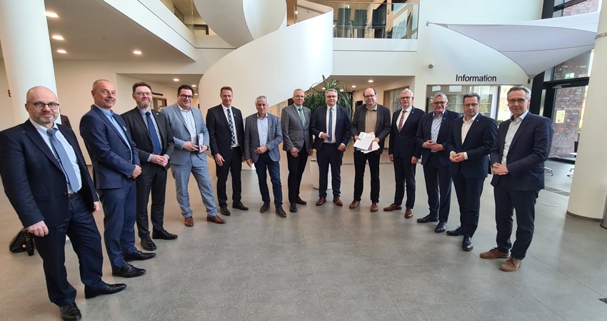 Wolfsmanagement - Treffen der Landkreisvertreter in Uelzen, 22.04.2024. Foto: Landkreis Lüneburg.