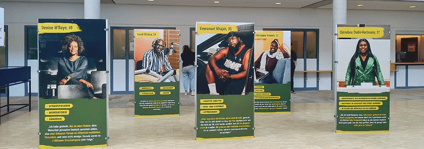 Ausstellung "Afrotopia NDS"*, 2024. Foto: Gleichstellungsbüro Leuphana Universität.