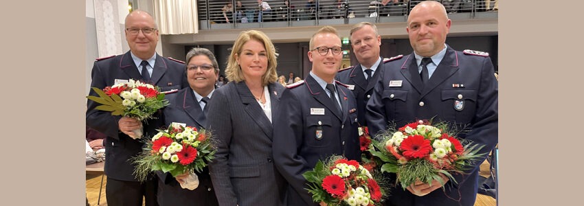 Führungswechsel bei der Ortsfeuerwehr Lüneburg-Mitte. Ratssitzung am 30.10.2024. Foto: Hansestadt Lüneburg.