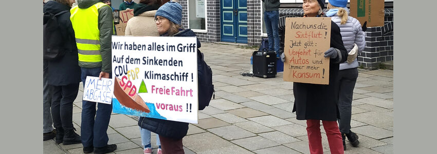 Demonstration des "Lüneburger Bündnis für ausgewogene Verkehrsplanung" am 16.11.2024. Foto: V. Constien.