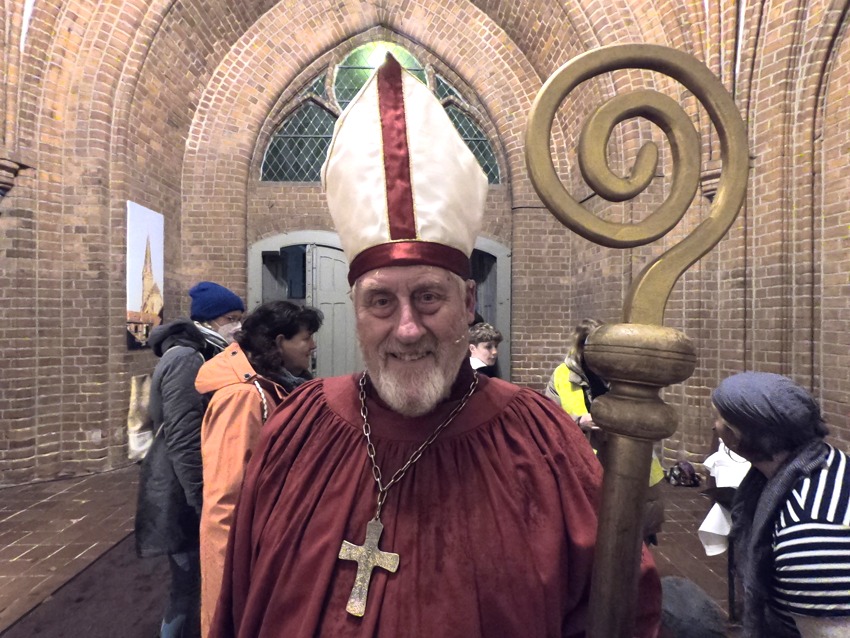 Foto: Christoph Wiesenfeldt. St. Nikolaus kommt in seine Kirche - St. Nicolai in Lüneburg.