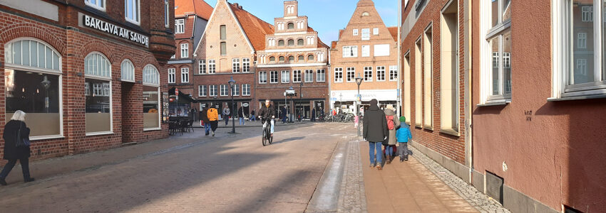 Rote Straße in Lüneburg: Nach langer Bauzeit wieder frei gegeben. Foto: Lüne-Blog.