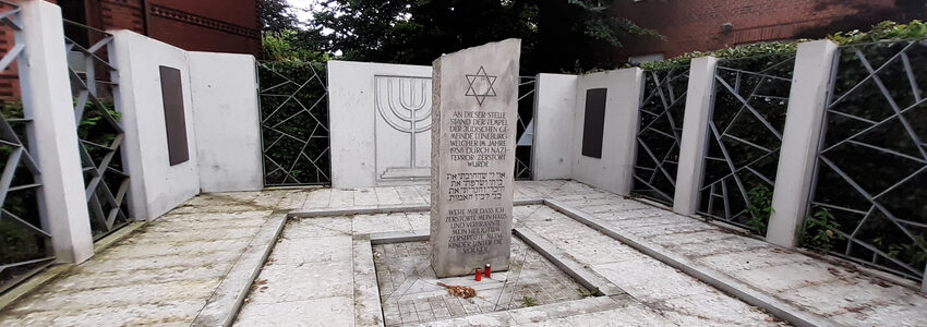 Foto: Lüne-Blog. Synagogen-Gedenkstätte am Schifferwall, Lüneburg.