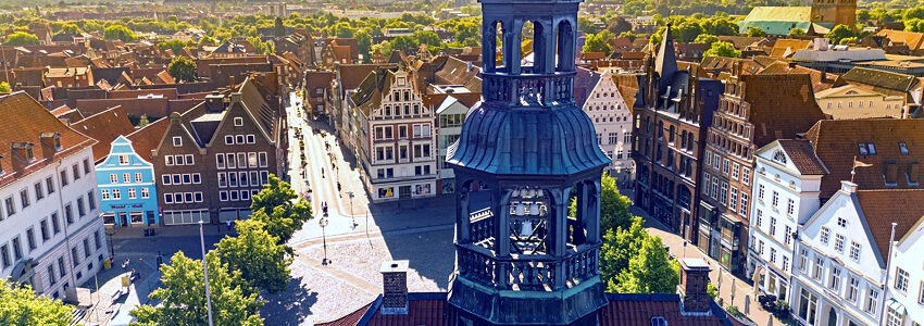 Foto: Hansestadt Lüneburg. Luftbild Innenstadt.