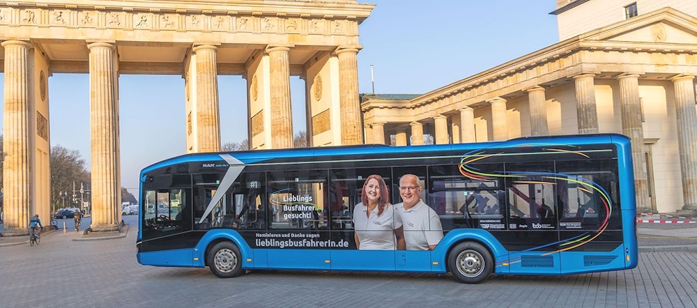 Aktion LieblingsbusfahrerIn - Bus vor dem Brandenburger Tor. Foto: Markus Bollen - LieblingsbusfahrerIn.de