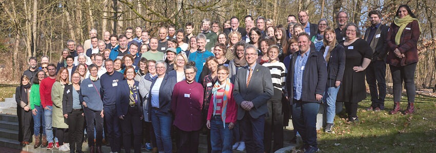 Foto: Landkreis Lüneburg / Dani Hubrich. Etwa 100 Vertreterinnen und Vertreter der Bildungsinstitutionen trafen sich zum Bildungsforum.  