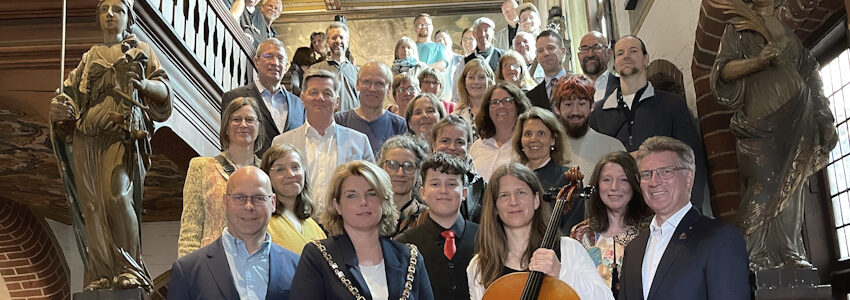 Foto: Hansestadt Lüneburg. Festliche Übergabe der Fördermittel für eine Vielzahl von Projekten am 11. Juni 2025 im Rathaus Lüneburg.