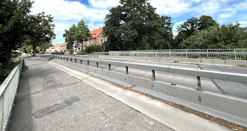 Foto: Hansestadt Lüneburg. OHE-Brücke an der Soltauer Straße.
