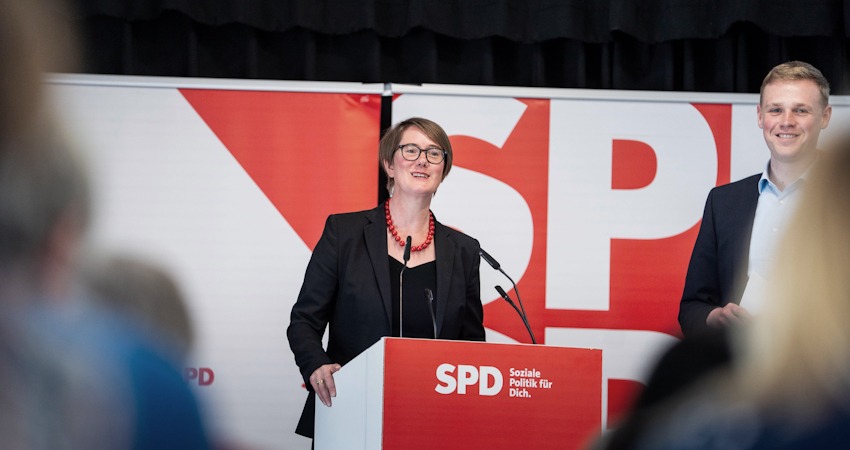 Foto: SPD Lüneburg. Karoline Feldmann und Jakob Blankenburg. die beiden Vorsitzenden im SPD-Unterbezirk Landkreis Lüneburg.