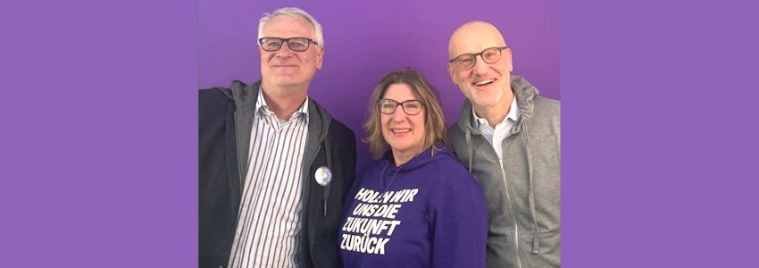 Foto: Volt Nordheide. Matthias Pickl, Maike Siemers und Michael Riedel wurden beim Landesparteitag von Volt Niedersachsen am 27./28. September 2025 als Delegierte für den Bundesparteitag gewählt.