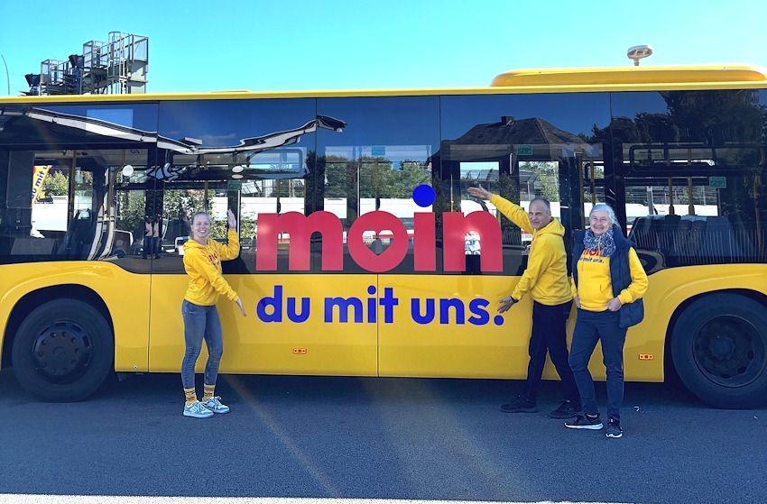 Foto: MOIN. Im kreiseigenen Betrieb MOIN ist schon alles vorbereitet und man freut sich auf die Fahrten mit dem Adventsshuttle.
