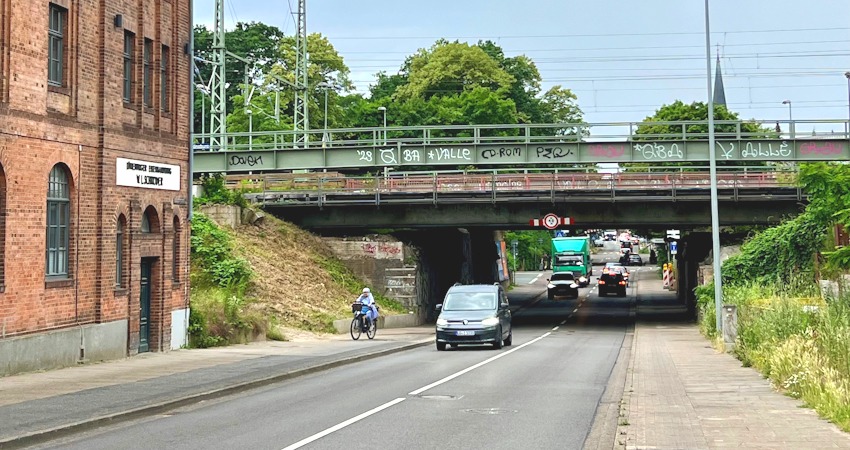 Foto: Hansestadt Lüneburg. Bahnbrücke Bleckeder Landstraße.