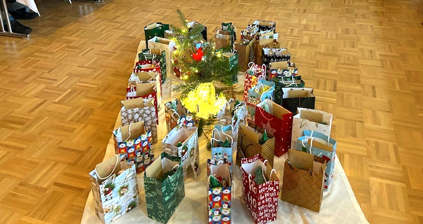 Foto: Hansestadt Lüneburg. Der Senioren- und Pflegestützpunkt lädt am 24. Dezember 2025 ein zur gemütlichen Heiligabendfeier ins KredO.