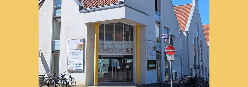 Foto: Hansestadt Lüneburg. Im „Vierortenhaus“ in der Salzstraße 1 soll in Lüneburgs Innenstadt ein neues Haus der Jugend entstehen. Für das Jugendzentrum Stadtmitte, das ebenfalls in die Salzstraße 1 zieht, werden dort bereits Räume umgebaut.