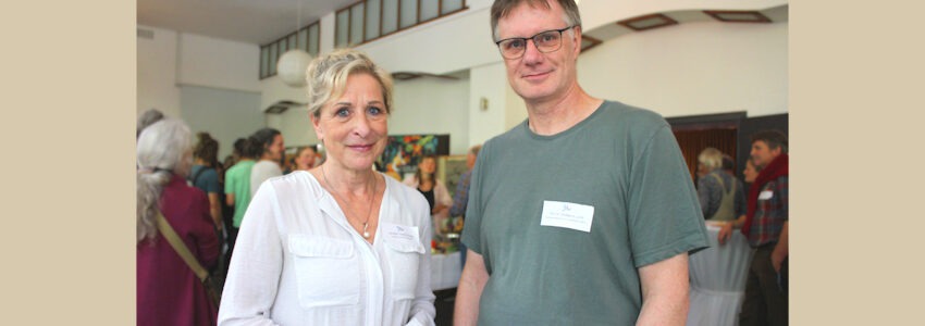Landrätin Dagmar Schulz mit Prof. Wolfgang Lucht bei der Suffizienzveranstaltung am 5. September 2025 in Lüchow. Foto: Jenny Raeder.
