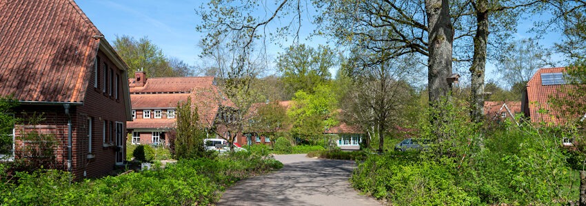 Foto: SOS-Hof Bockum - Einfahrt.