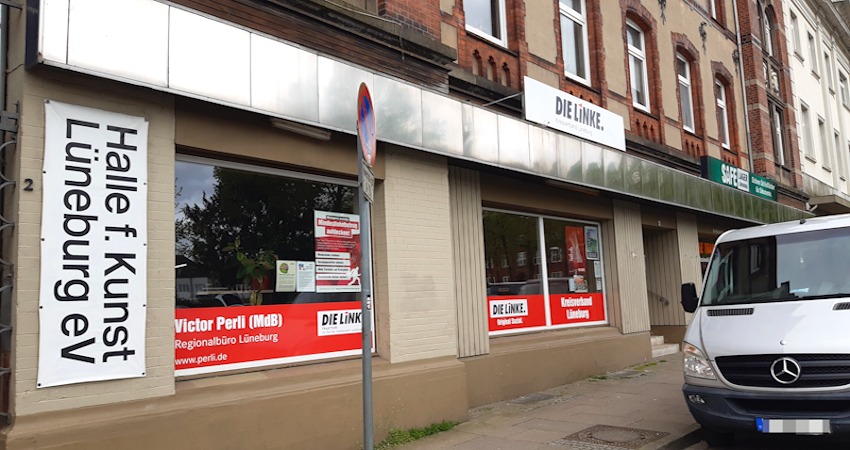 Foto: Lüne-Blog. Parteibüro Die Linke am Reichenbachplatz, Lüneburg. Eingangsbereich.