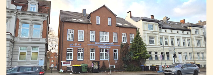 Foto: Lüne-Blog. Anwesen Schießgrabenstr. 17, Lüneburg, Vorderfront.