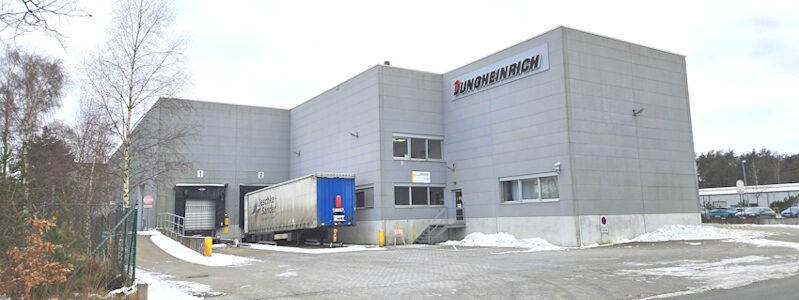 Foto: Lüne-Blog. Firmengebäude Jungheinrich, Wilhelm-Fresselstr. 7 in Lüneburg Neu Hagen, im Schnee.