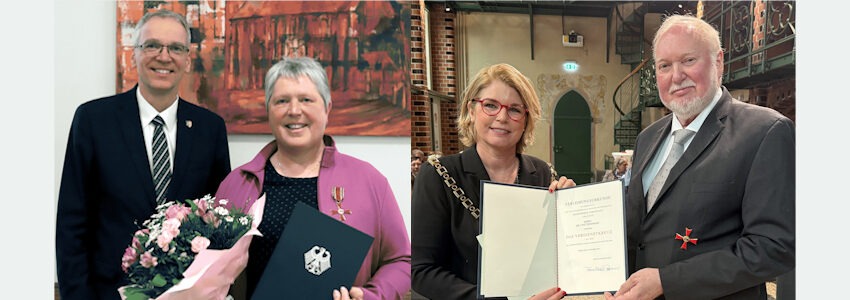 Foto links: Landkreis Lüneburg. Von links: Landrat Jens Böther und Doris Steinhoff mit der Auszeichnung. Foto rechts: Hansestadt Lüneburg. Links OB Claudia Kalisch, rechts Dr. Uwe Tiedemann.