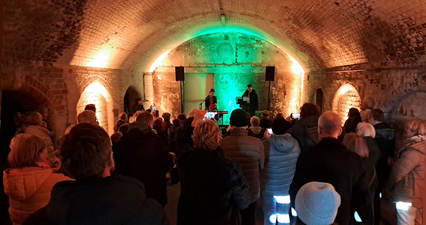 Foto: Hansestadt Lüneburg. Der Tunnel ist zuletzt von der Hansestadt mit den „Tunnel-Tönen“ bespielt worden und soll auch nach der Sanierung für kleine kulturelle Formate zugänglich sein.