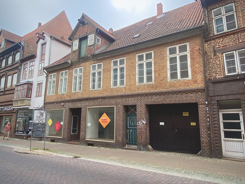 Foto: Reiner Netwall. Rote Straße 10, Lüneburg, Altstadt.
