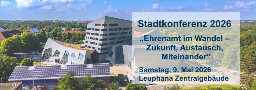 Foto: Malte Hübner. Leuphana Zentralgebäude - Luftbild.