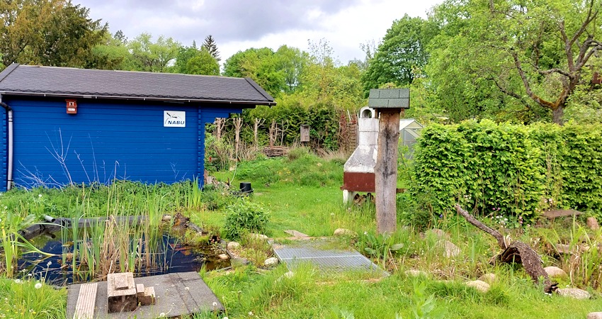 Foto: NABU Lüneburg. -Der NABU Naturgarten ist ein kleines ökologisches Paradies mit vielfältigen Natur- und Lebensräumen.