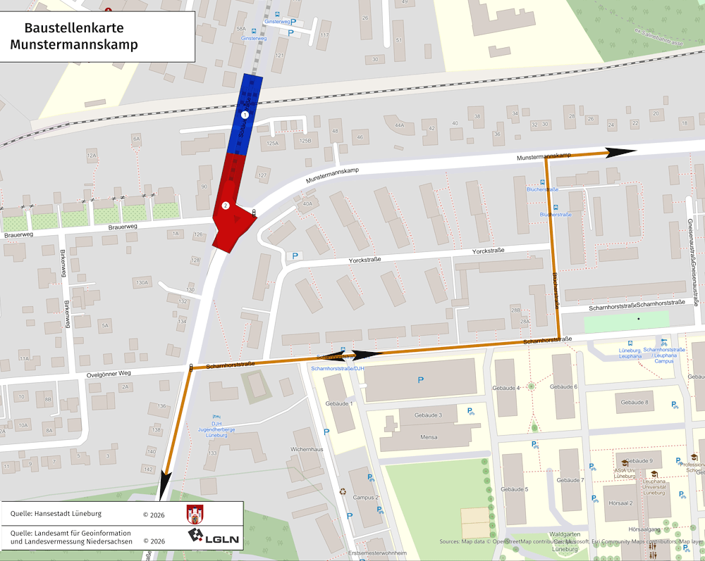 Grafik: Hansestadt Lüneburg. Vom 13. Juli bis voraussichtlich Mitte August wird der Kreuzungsbereich Soltauer Straße / Munstermannskamp für den Fahrzeugverkehr vollständig gesperrt, um den Knotenpunkt umzugestalten. Umleitung für die Brückensperrung bleibt grundsätzlich erhalten. Den gesperrten Bereich im Munstermannskamp müssen Autofahrende aber über die Blücherstraße und die Scharnhorststraße umfahren.
