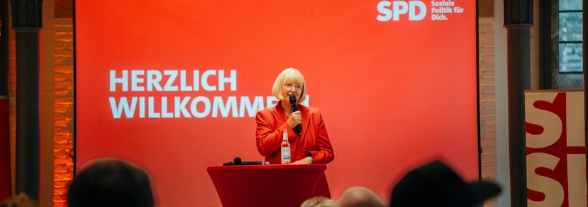 Foto: SPD UB Lüneburg. SPD-OB-Kandidatin Andrea Schröder-Ehlers beim Zukunftsforum Wohnen der SPD am 31.08.2026.